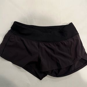 Black lulu shorts